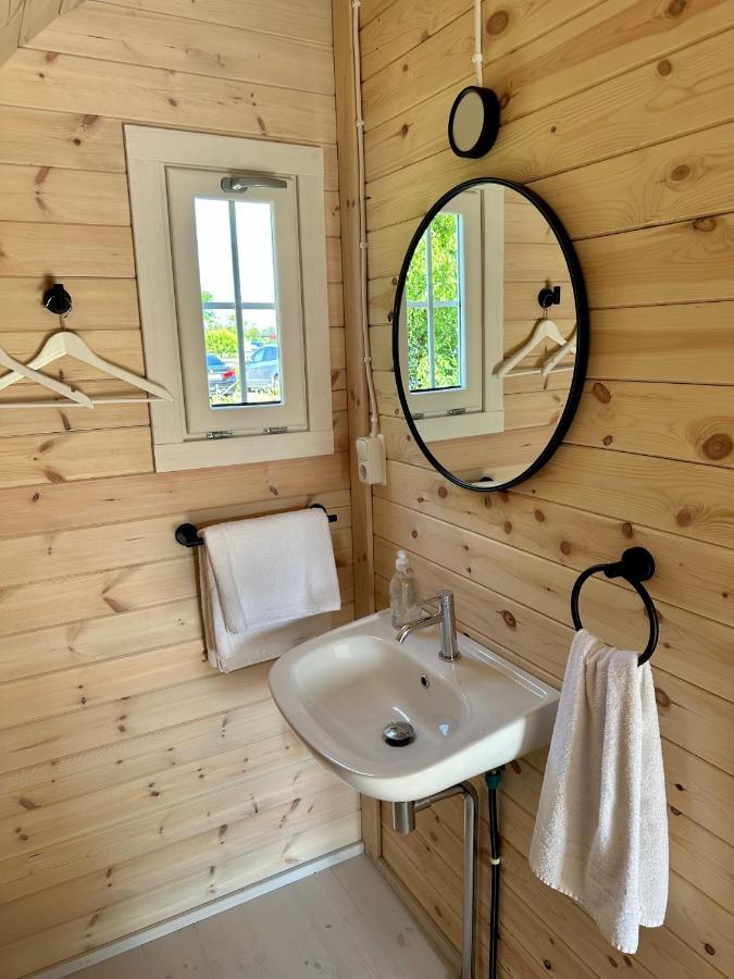 Lodge, Een Super Knus Tiny House, Nabij Vaarwater En Haven! Belt-Schutsloot Exteriör bild